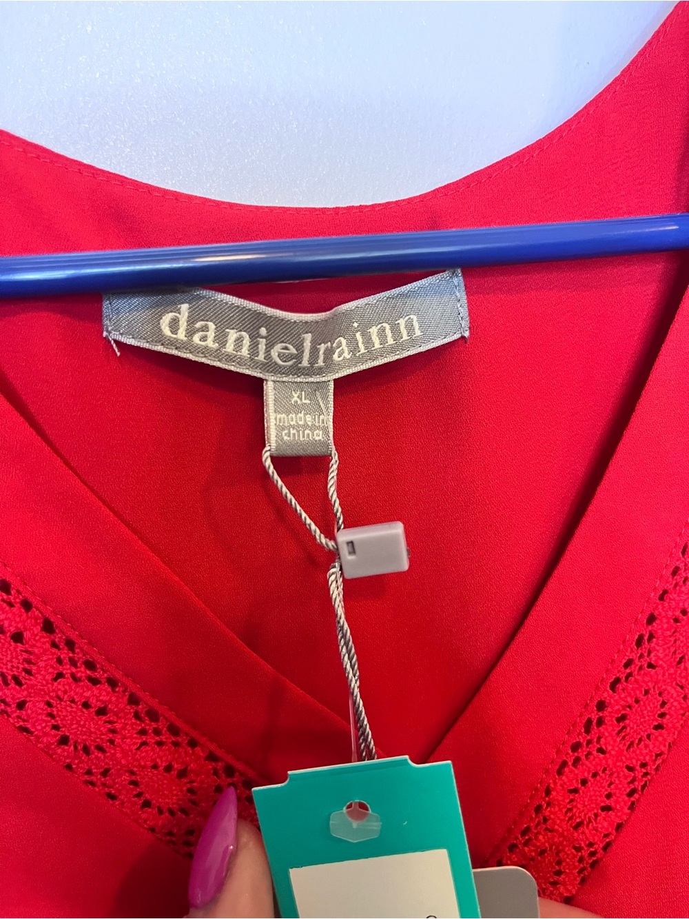 Daniel Rainn Red V-Neck Lace Trim Blouse - Picture 3 of 5